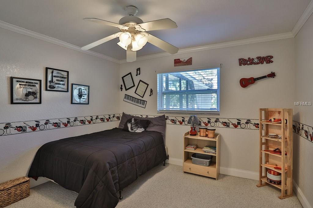 13801 75TH AVENUE, SEMINOLE, Florida 33776, 4 Bedrooms Bedrooms, 3 Rooms Rooms,2 BathroomsBathrooms,Residential,For sale,75TH,U7847253