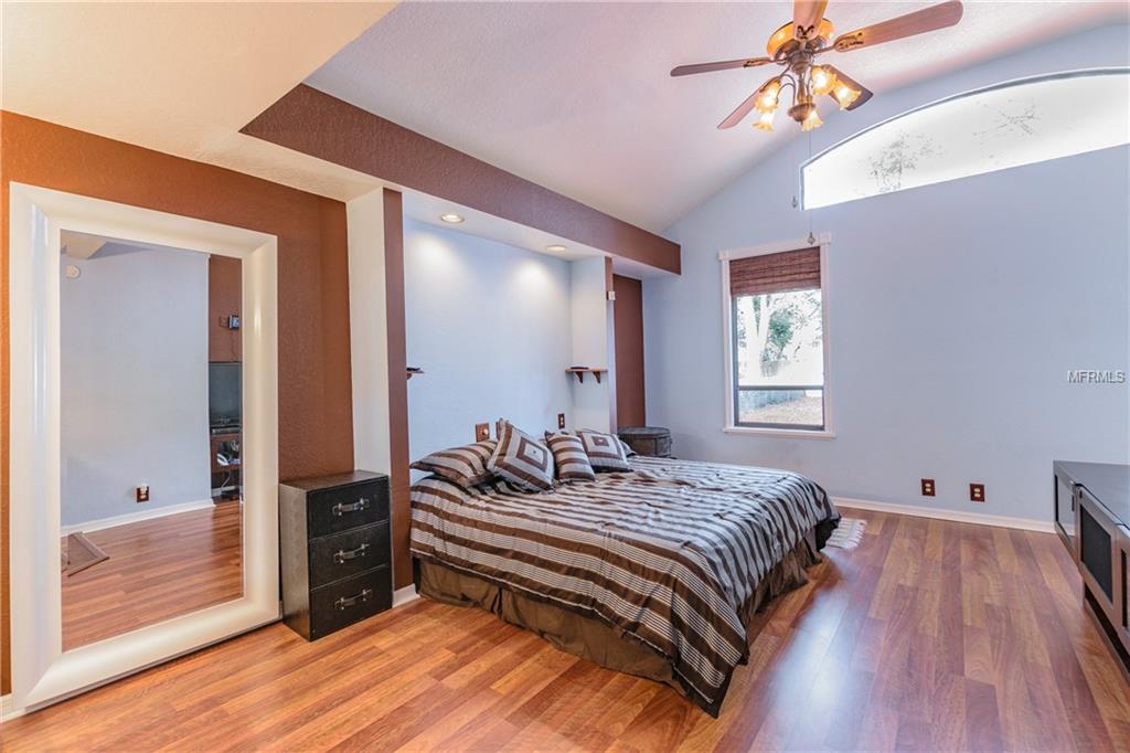 1881 FLORIDA AVENUE, PALM HARBOR, Florida 34683, 3 Bedrooms Bedrooms, 6 Rooms Rooms,2 BathroomsBathrooms,Residential,For sale,FLORIDA,U7847354