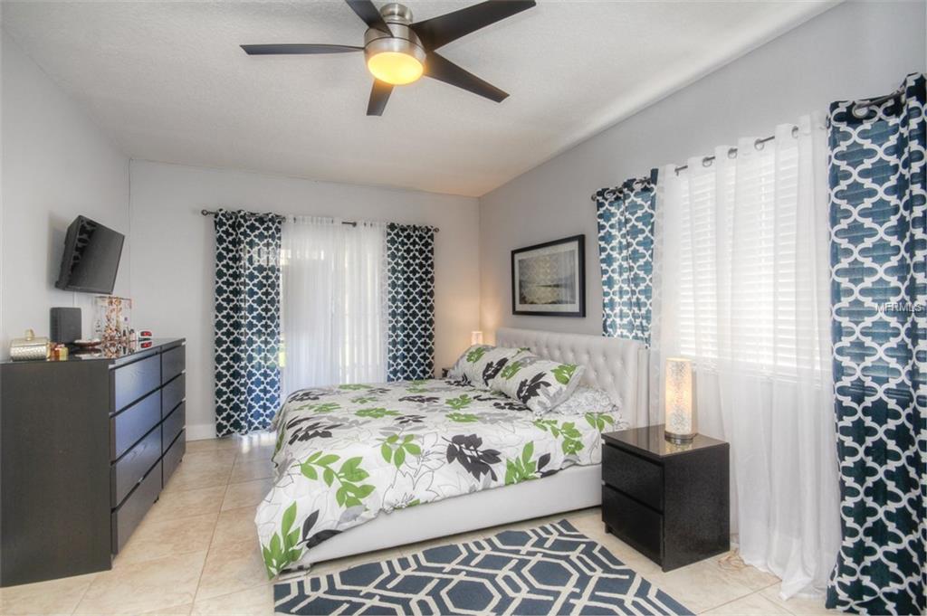 3921 STONEHAVEN ROAD, ORLANDO, Florida 32817, 4 Bedrooms Bedrooms, 7 Rooms Rooms,3 BathroomsBathrooms,Residential,For sale,STONEHAVEN,O5561687