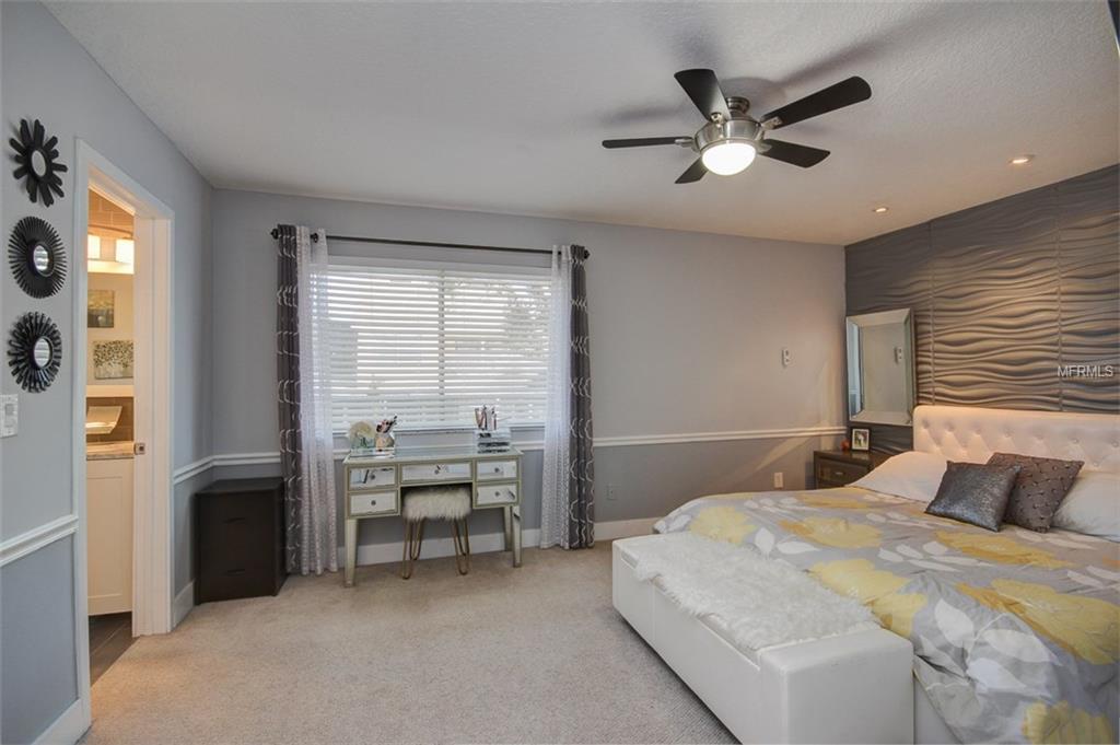 3921 STONEHAVEN ROAD, ORLANDO, Florida 32817, 4 Bedrooms Bedrooms, 7 Rooms Rooms,3 BathroomsBathrooms,Residential,For sale,STONEHAVEN,O5561687