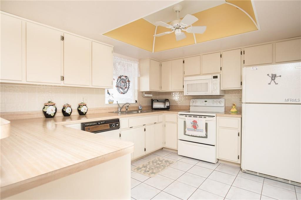 8813 MANOS CIRCLE, NEW PORT RICHEY, Florida 34655, 3 Bedrooms Bedrooms, 3 Rooms Rooms,2 BathroomsBathrooms,Residential,For sale,MANOS,U7847584