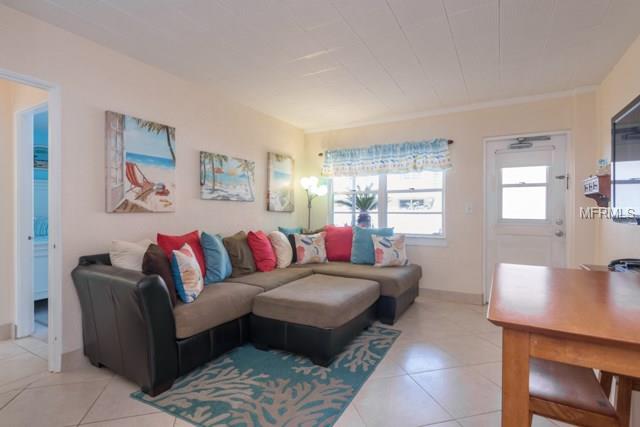 11730 GULF BOULEVARD, TREASURE ISLAND, Florida 33706, 2 Bedrooms Bedrooms, 3 Rooms Rooms,1 BathroomBathrooms,Residential,For sale,GULF,U7827270