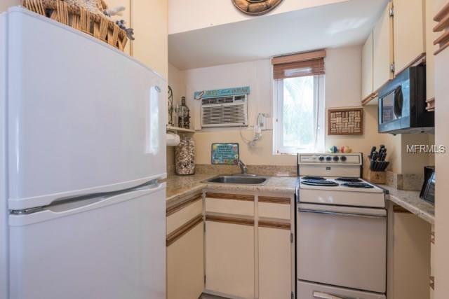 11730 GULF BOULEVARD, TREASURE ISLAND, Florida 33706, 2 Bedrooms Bedrooms, 3 Rooms Rooms,1 BathroomBathrooms,Residential,For sale,GULF,U7827270