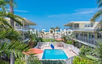 11730 GULF BOULEVARD, TREASURE ISLAND, Florida 33706, 2 Bedrooms Bedrooms, 3 Rooms Rooms,1 BathroomBathrooms,Residential,For sale,GULF,U7827270