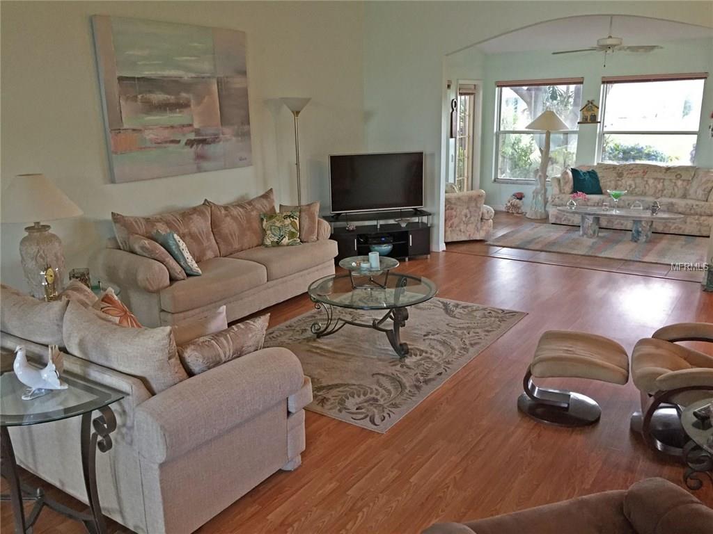 8231 CORAL CREEK LOOP, HUDSON, Florida 34667, 3 Bedrooms Bedrooms, 7 Rooms Rooms,2 BathroomsBathrooms,Residential,For sale,CORAL CREEK,W7634264