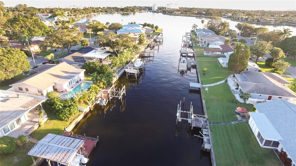 1440 40TH AVENUE NE, ST PETERSBURG, Florida 33703, 3 Bedrooms Bedrooms, 4 Rooms Rooms,2 BathroomsBathrooms,Residential,For sale,40TH,U7836870