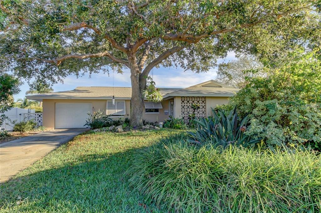 1440 40TH AVENUE NE, ST PETERSBURG, Florida 33703, 3 Bedrooms Bedrooms, 4 Rooms Rooms,2 BathroomsBathrooms,Residential,For sale,40TH,U7836870