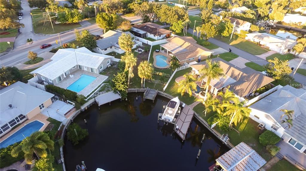 1440 40TH AVENUE NE, ST PETERSBURG, Florida 33703, 3 Bedrooms Bedrooms, 4 Rooms Rooms,2 BathroomsBathrooms,Residential,For sale,40TH,U7836870