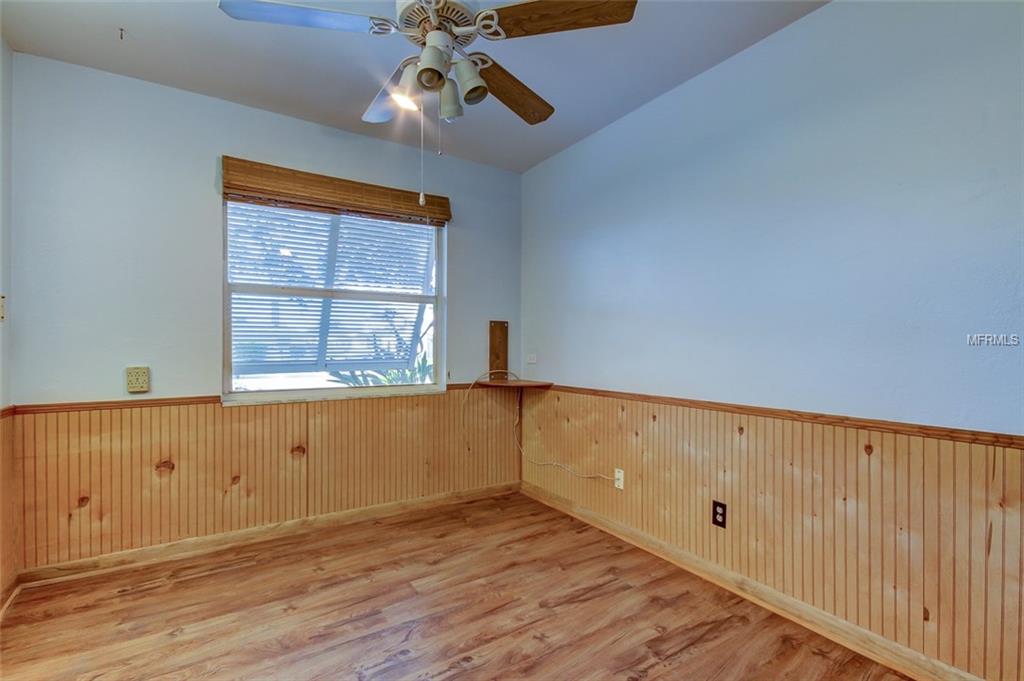 1440 40TH AVENUE NE, ST PETERSBURG, Florida 33703, 3 Bedrooms Bedrooms, 4 Rooms Rooms,2 BathroomsBathrooms,Residential,For sale,40TH,U7836870