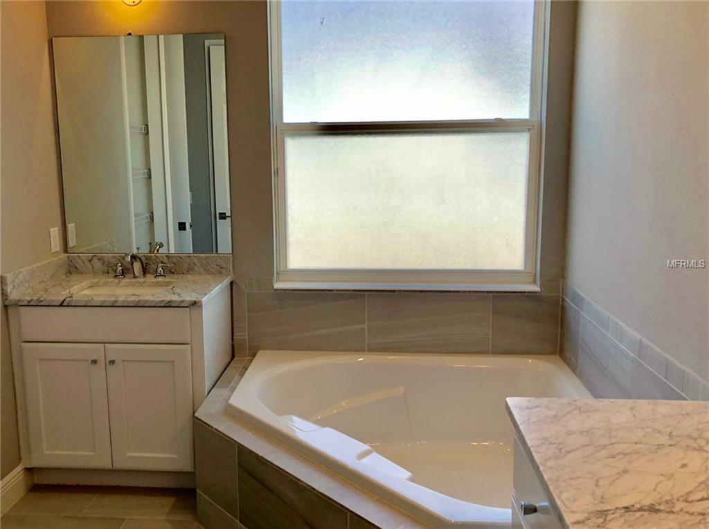 7123 TAMWORTH PARKWAY, SARASOTA, Florida 34241, 3 Bedrooms Bedrooms, 5 Rooms Rooms,3 BathroomsBathrooms,Residential,For sale,TAMWORTH,A4202905