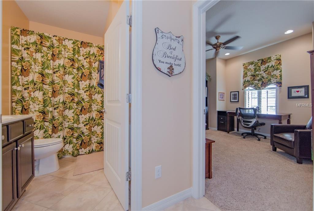 422 DEL SOL AVENUE, DAVENPORT, Florida 33837, 2 Bedrooms Bedrooms, 6 Rooms Rooms,2 BathroomsBathrooms,Residential,For sale,DEL SOL,S4854715