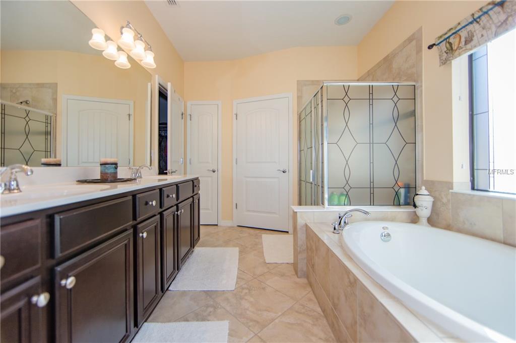 422 DEL SOL AVENUE, DAVENPORT, Florida 33837, 2 Bedrooms Bedrooms, 6 Rooms Rooms,2 BathroomsBathrooms,Residential,For sale,DEL SOL,S4854715