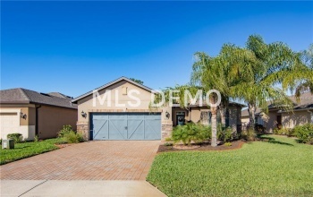 422 DEL SOL AVENUE, DAVENPORT, Florida 33837, 2 Bedrooms Bedrooms, 6 Rooms Rooms,2 BathroomsBathrooms,Residential,For sale,DEL SOL,S4854715