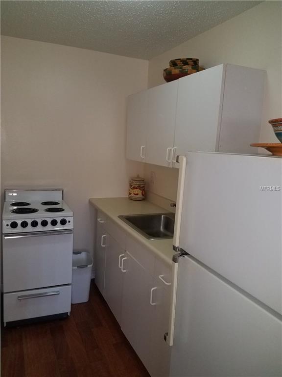 2303 W ELDRED DRIVE, TAMPA, Florida 33603, 3 Bedrooms Bedrooms, 4 Rooms Rooms,3 BathroomsBathrooms,Residential,For sale,ELDRED,U7842217