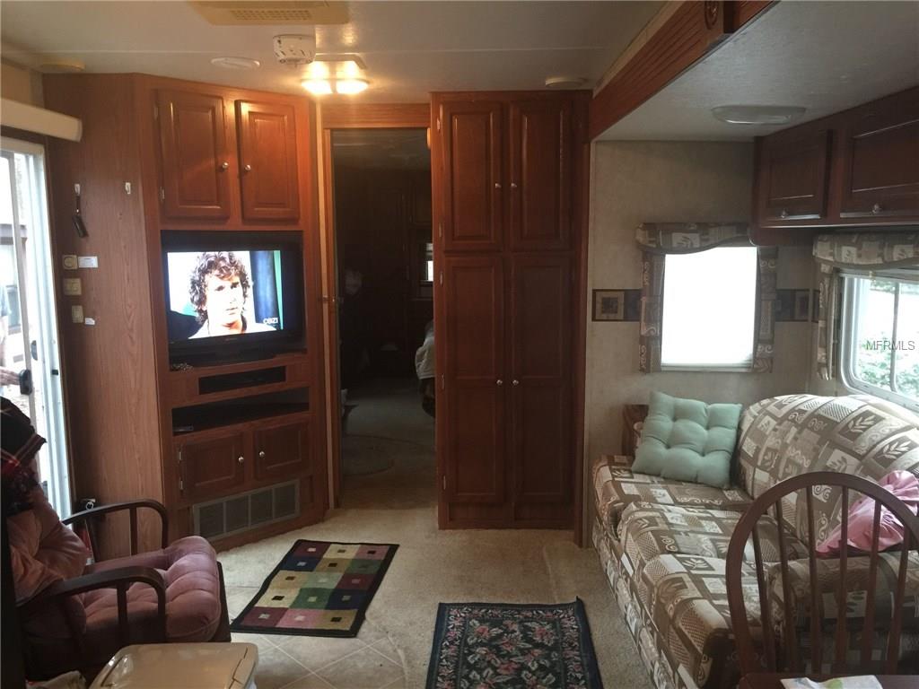 14765 SE 33RD TERRACE, SUMMERFIELD, Florida 34491, 2 Bedrooms Bedrooms, 6 Rooms Rooms,2 BathroomsBathrooms,Residential,For sale,33RD,G4851711