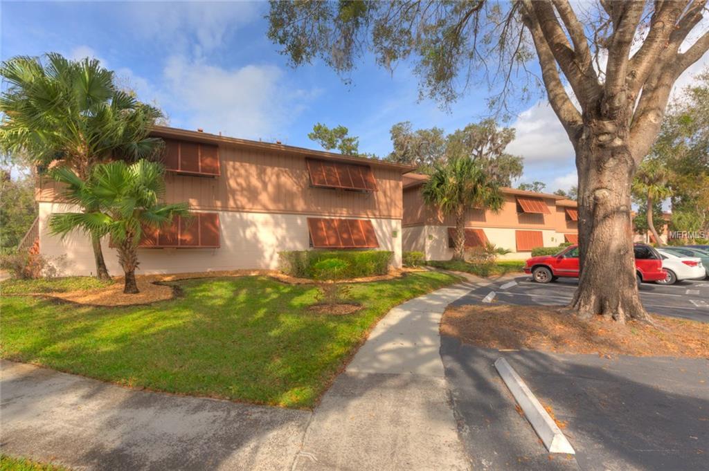 190 HICKORY WOODS COURT, DELTONA, Florida 32725, 2 Bedrooms Bedrooms, 5 Rooms Rooms,2 BathroomsBathrooms,Residential,For sale,HICKORY WOODS,V4722743