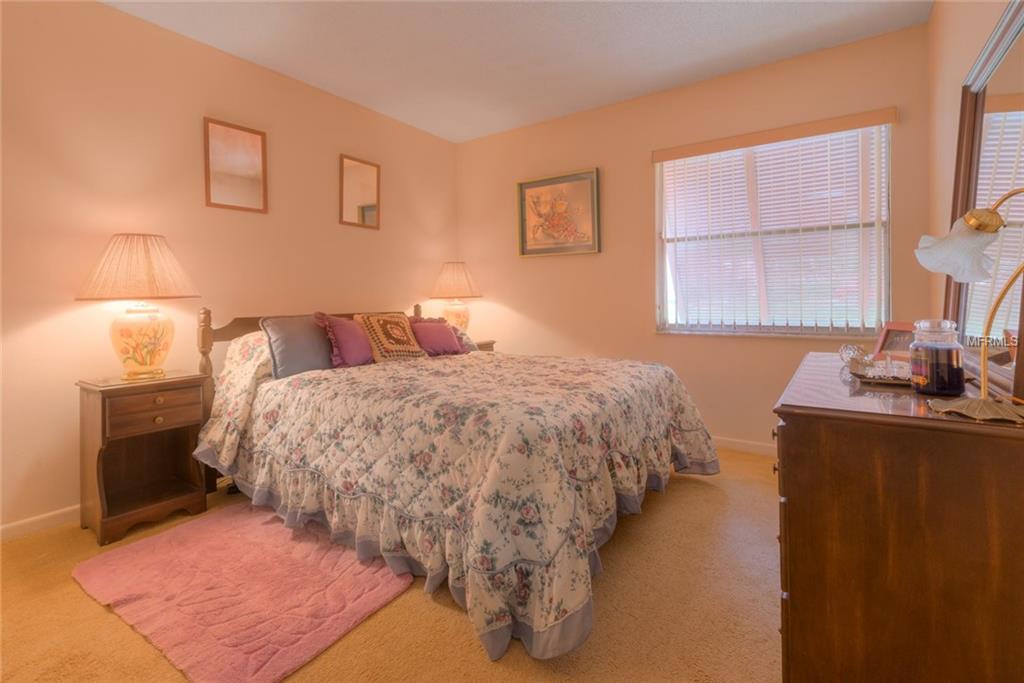 190 HICKORY WOODS COURT, DELTONA, Florida 32725, 2 Bedrooms Bedrooms, 5 Rooms Rooms,2 BathroomsBathrooms,Residential,For sale,HICKORY WOODS,V4722743