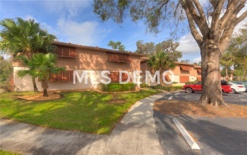 190 HICKORY WOODS COURT, DELTONA, Florida 32725, 2 Bedrooms Bedrooms, 5 Rooms Rooms,2 BathroomsBathrooms,Residential,For sale,HICKORY WOODS,V4722743