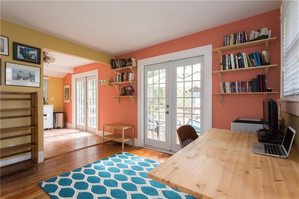 118 12TH AVENUE NE, ST PETERSBURG, Florida 33701, 2 Bedrooms Bedrooms, 3 Rooms Rooms,1 BathroomBathrooms,Residential,For sale,12TH,U7846889