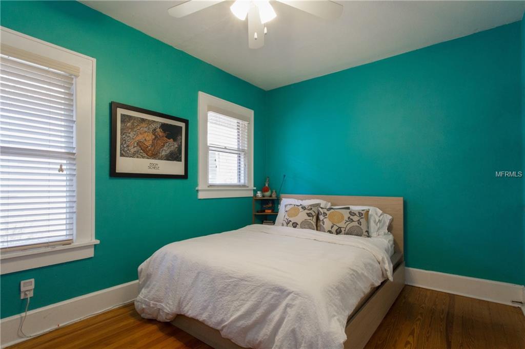 118 12TH AVENUE NE, ST PETERSBURG, Florida 33701, 2 Bedrooms Bedrooms, 3 Rooms Rooms,1 BathroomBathrooms,Residential,For sale,12TH,U7846889