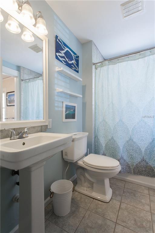 118 12TH AVENUE NE, ST PETERSBURG, Florida 33701, 2 Bedrooms Bedrooms, 3 Rooms Rooms,1 BathroomBathrooms,Residential,For sale,12TH,U7846889