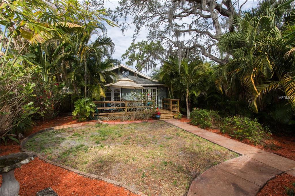 118 12TH AVENUE NE, ST PETERSBURG, Florida 33701, 2 Bedrooms Bedrooms, 3 Rooms Rooms,1 BathroomBathrooms,Residential,For sale,12TH,U7846889