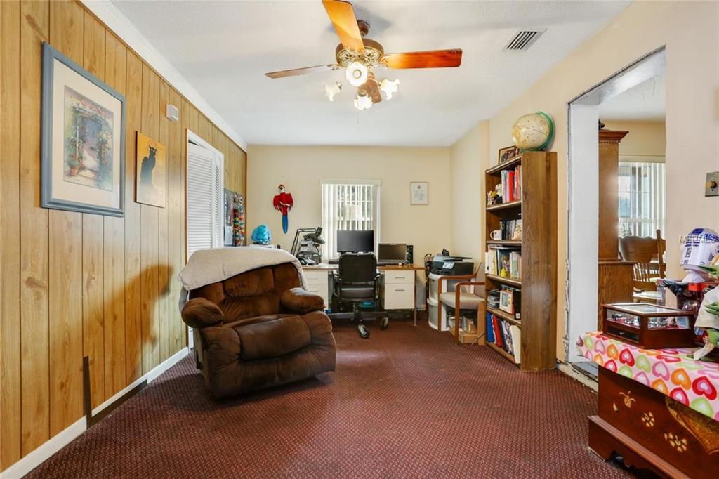 2100 MURDOCK BOULEVARD, ORLANDO, Florida 32817, 3 Bedrooms Bedrooms, 6 Rooms Rooms,1 BathroomBathrooms,Residential,For sale,MURDOCK,O5561087