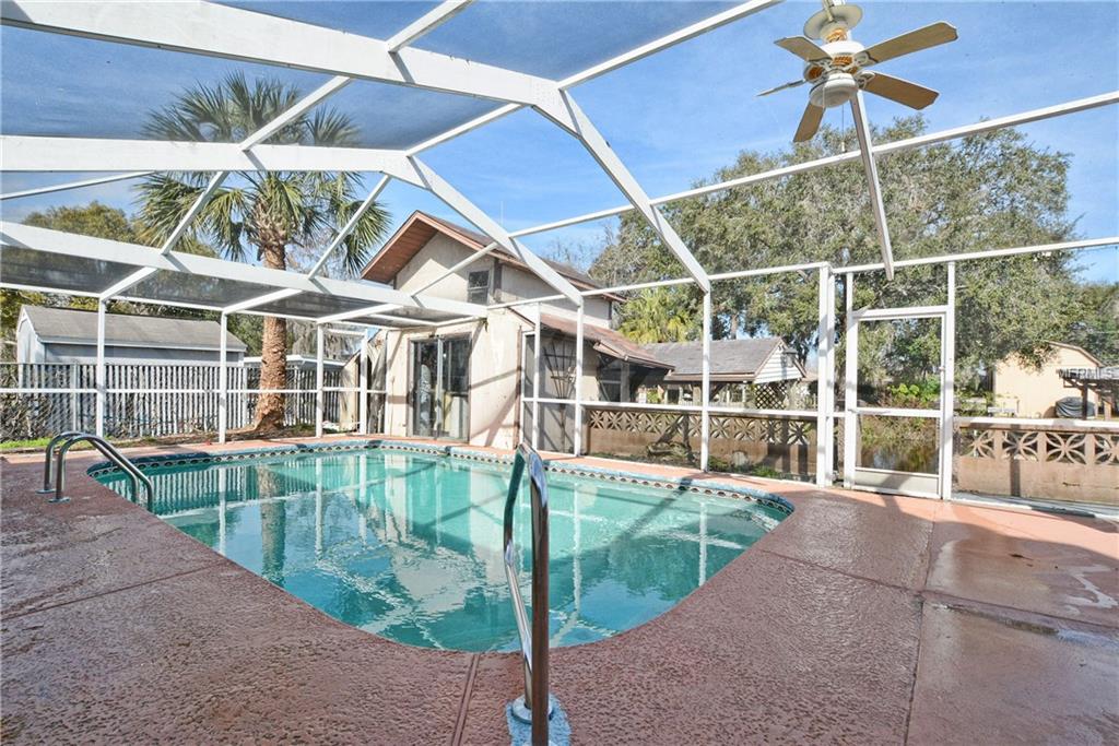 12747 PINE ISLAND DRIVE, LEESBURG, Florida 34788, 4 Bedrooms Bedrooms, 8 Rooms Rooms,3 BathroomsBathrooms,Residential,For sale,PINE ISLAND,G4852697