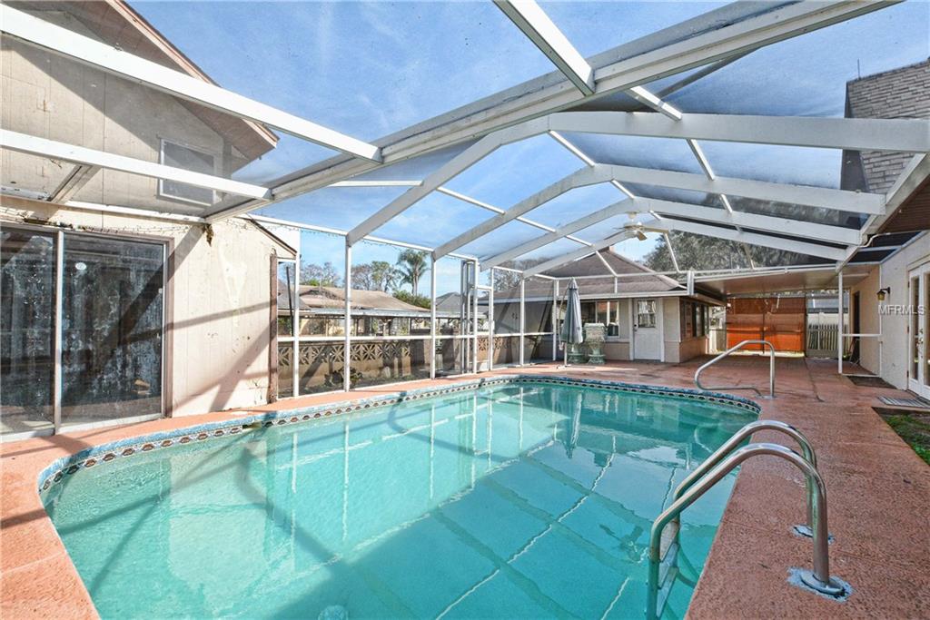 12747 PINE ISLAND DRIVE, LEESBURG, Florida 34788, 4 Bedrooms Bedrooms, 8 Rooms Rooms,3 BathroomsBathrooms,Residential,For sale,PINE ISLAND,G4852697