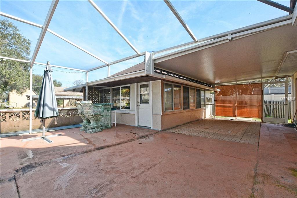 12747 PINE ISLAND DRIVE, LEESBURG, Florida 34788, 4 Bedrooms Bedrooms, 8 Rooms Rooms,3 BathroomsBathrooms,Residential,For sale,PINE ISLAND,G4852697