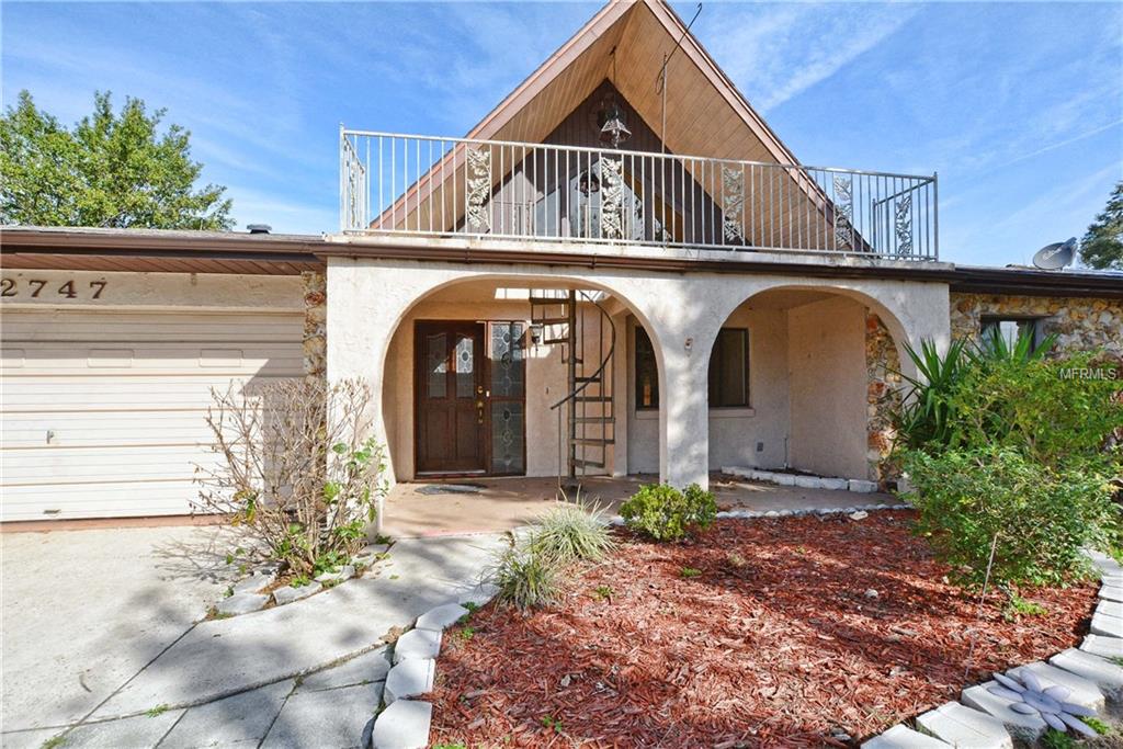 12747 PINE ISLAND DRIVE, LEESBURG, Florida 34788, 4 Bedrooms Bedrooms, 8 Rooms Rooms,3 BathroomsBathrooms,Residential,For sale,PINE ISLAND,G4852697