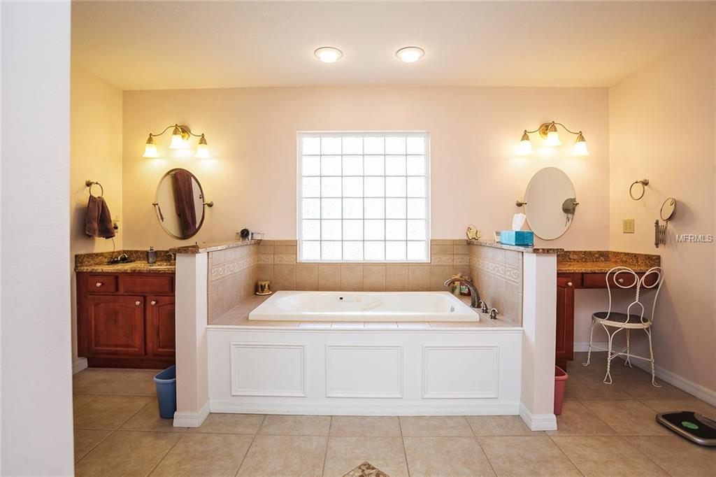 186 SW ORANGE BLOSSOM COURT, LAKE CITY, Florida 32025, 4 Bedrooms Bedrooms, 7 Rooms Rooms,2 BathroomsBathrooms,Residential,For sale,ORANGE BLOSSOM,A4209828