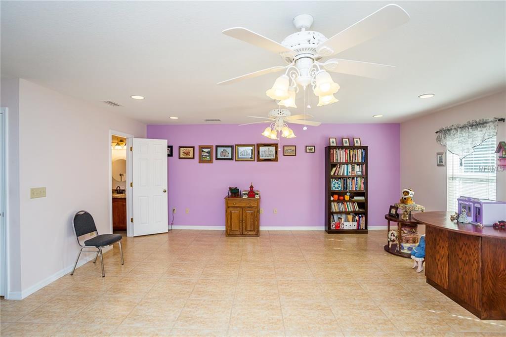 186 SW ORANGE BLOSSOM COURT, LAKE CITY, Florida 32025, 4 Bedrooms Bedrooms, 7 Rooms Rooms,2 BathroomsBathrooms,Residential,For sale,ORANGE BLOSSOM,A4209828