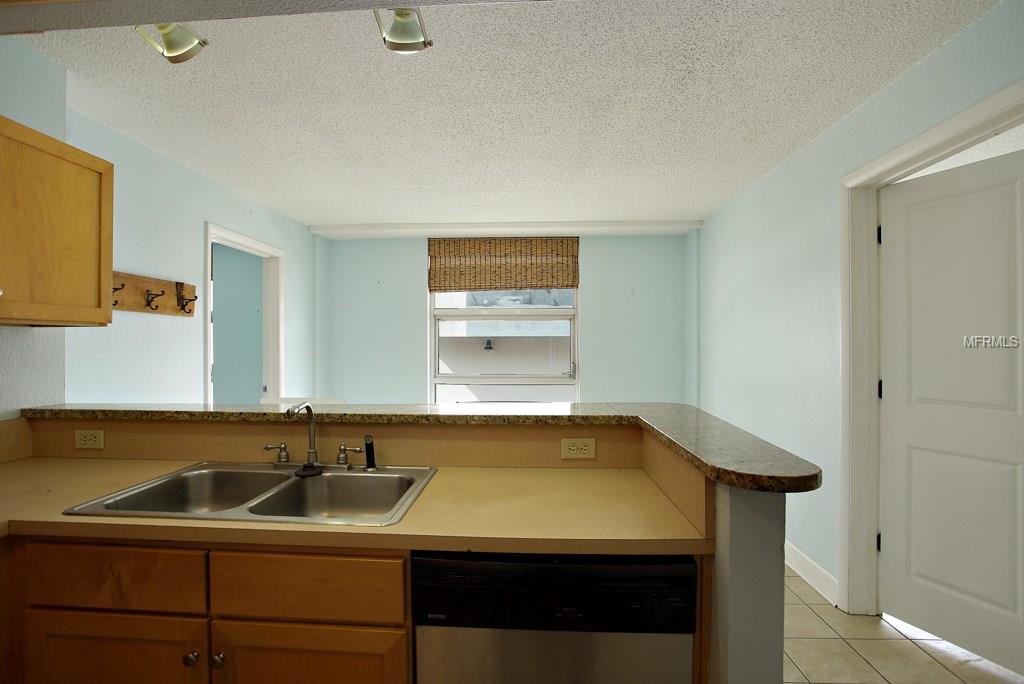 151 E WASHINGTON STREET, ORLANDO, Florida 32801, 2 Bedrooms Bedrooms, 4 Rooms Rooms,2 BathroomsBathrooms,Residential,For sale,WASHINGTON,O5506020