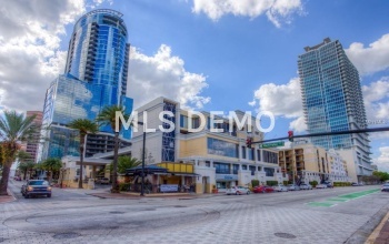 151 E WASHINGTON STREET, ORLANDO, Florida 32801, 2 Bedrooms Bedrooms, 4 Rooms Rooms,2 BathroomsBathrooms,Residential,For sale,WASHINGTON,O5506020