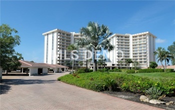 2301 GULF OF MEXICO DRIVE, LONGBOAT KEY, Florida 34228, 2 Bedrooms Bedrooms, 6 Rooms Rooms,2 BathroomsBathrooms,Residential,For sale,GULF OF MEXICO,A4196003