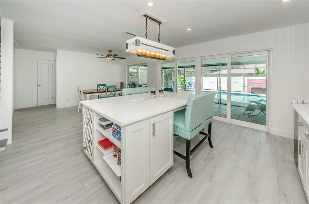 10416 HETRICK CIRCLE W, LARGO, Florida 33774, 4 Bedrooms Bedrooms, 4 Rooms Rooms,3 BathroomsBathrooms,Residential,For sale,HETRICK,U7841176