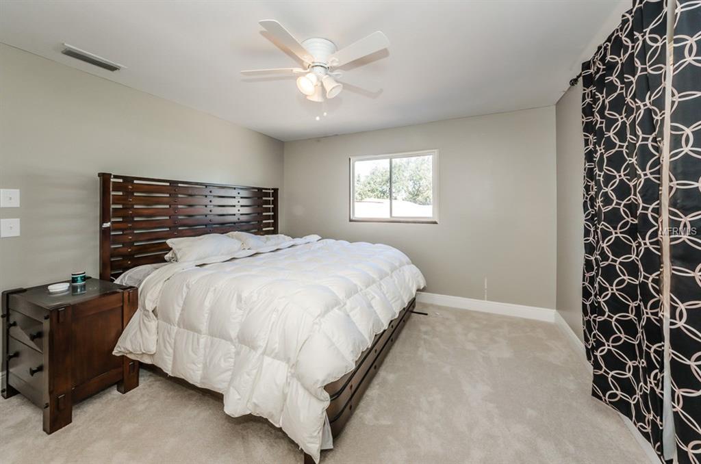 10416 HETRICK CIRCLE W, LARGO, Florida 33774, 4 Bedrooms Bedrooms, 4 Rooms Rooms,3 BathroomsBathrooms,Residential,For sale,HETRICK,U7841176