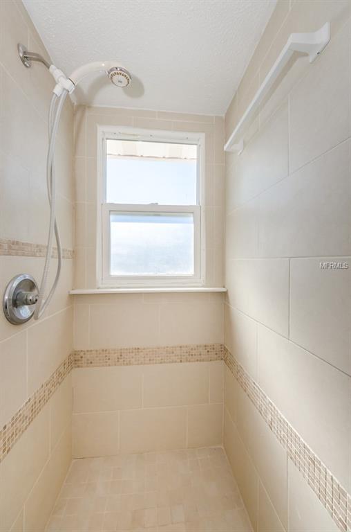 10416 HETRICK CIRCLE W, LARGO, Florida 33774, 4 Bedrooms Bedrooms, 4 Rooms Rooms,3 BathroomsBathrooms,Residential,For sale,HETRICK,U7841176