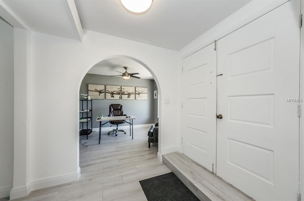 10416 HETRICK CIRCLE W, LARGO, Florida 33774, 4 Bedrooms Bedrooms, 4 Rooms Rooms,3 BathroomsBathrooms,Residential,For sale,HETRICK,U7841176