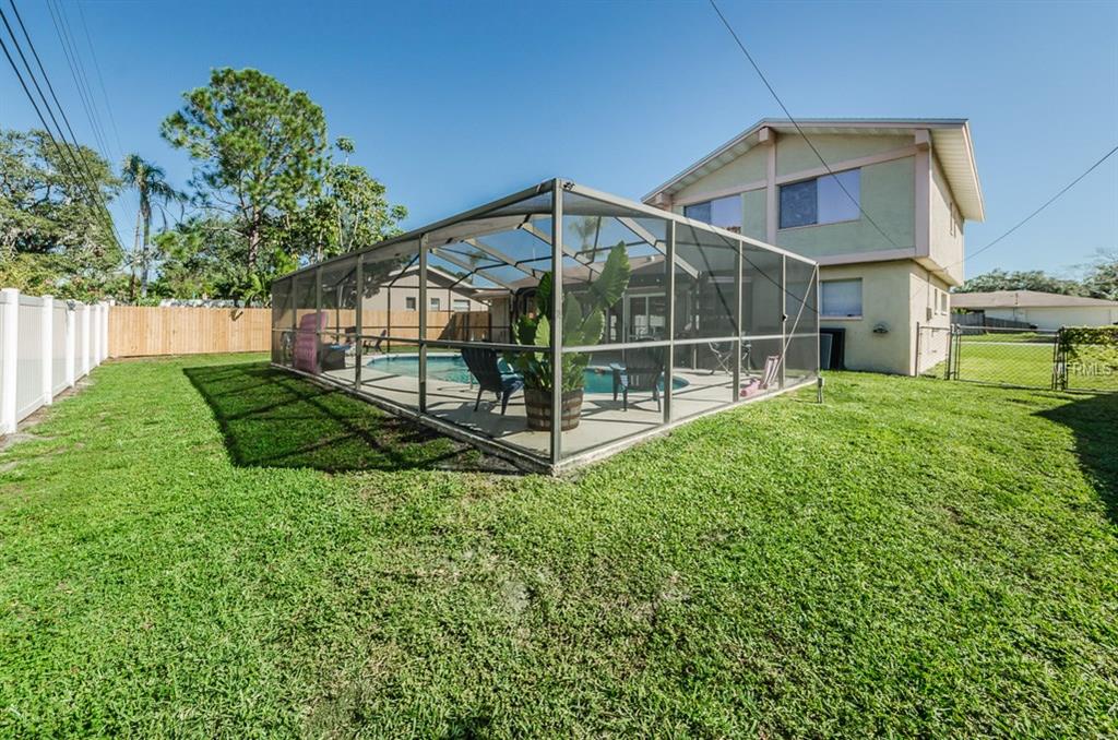 10416 HETRICK CIRCLE W, LARGO, Florida 33774, 4 Bedrooms Bedrooms, 4 Rooms Rooms,3 BathroomsBathrooms,Residential,For sale,HETRICK,U7841176