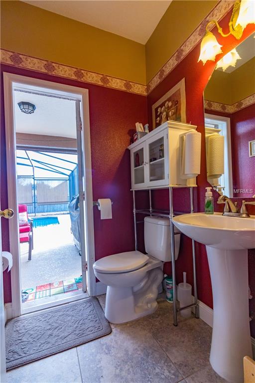 501 BLOSSOMWOOD DRIVE, DEBARY, Florida 32713, 5 Bedrooms Bedrooms, 9 Rooms Rooms,2 BathroomsBathrooms,Residential,For sale,BLOSSOMWOOD,V4722311