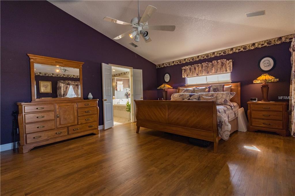 501 BLOSSOMWOOD DRIVE, DEBARY, Florida 32713, 5 Bedrooms Bedrooms, 9 Rooms Rooms,2 BathroomsBathrooms,Residential,For sale,BLOSSOMWOOD,V4722311