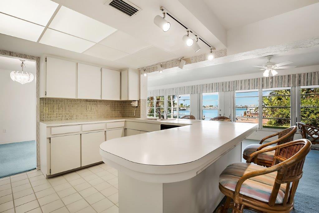 651 64TH AVENUE, ST PETE BEACH, Florida 33706, 3 Bedrooms Bedrooms, 5 Rooms Rooms,2 BathroomsBathrooms,Residential,For sale,64TH,U7844479