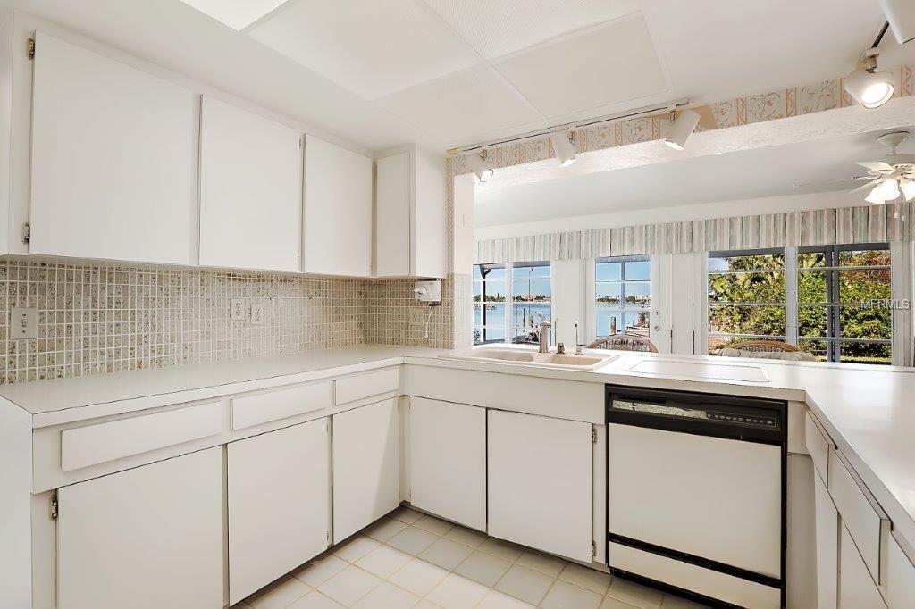 651 64TH AVENUE, ST PETE BEACH, Florida 33706, 3 Bedrooms Bedrooms, 5 Rooms Rooms,2 BathroomsBathrooms,Residential,For sale,64TH,U7844479