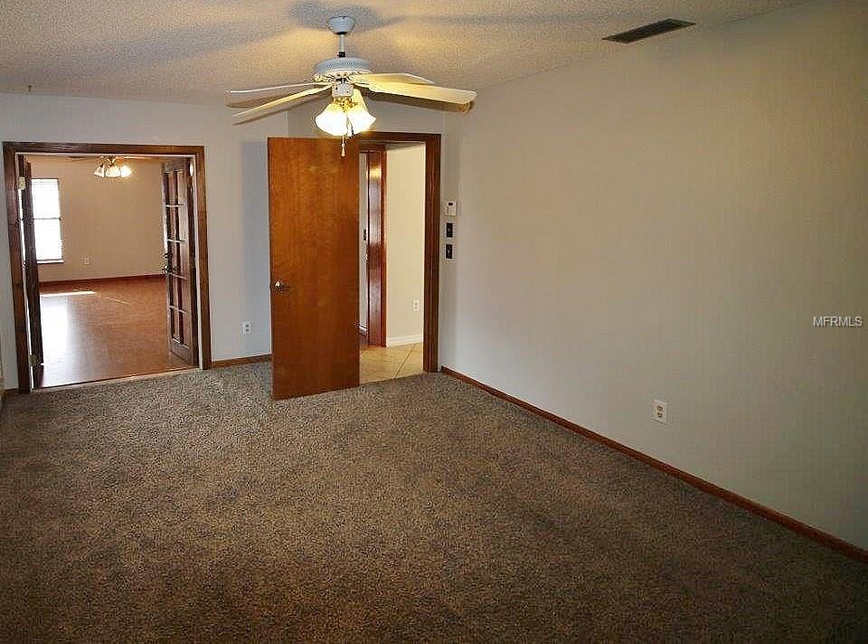 2617 TREEHAVEN DRIVE, DELTONA, Florida 32738, 4 Bedrooms Bedrooms, 9 Rooms Rooms,3 BathroomsBathrooms,Residential,For sale,TREEHAVEN,O5558633