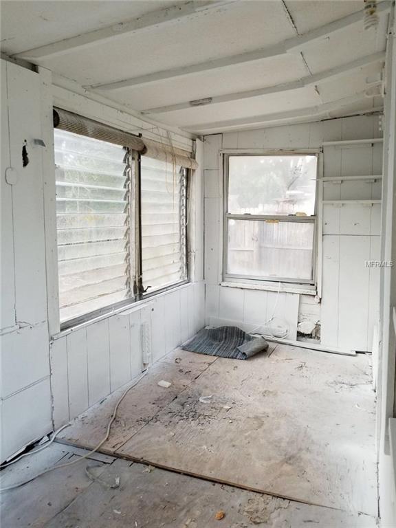 8502 N 12TH STREET, TAMPA, Florida 33604, 2 Bedrooms Bedrooms, 4 Rooms Rooms,1 BathroomBathrooms,Residential,For sale,12TH,T2925934