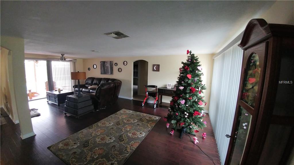 9201 CHATAM LANE, PORT RICHEY, Florida 34668, 3 Bedrooms Bedrooms, 6 Rooms Rooms,2 BathroomsBathrooms,Residential,For sale,CHATAM,T2928281