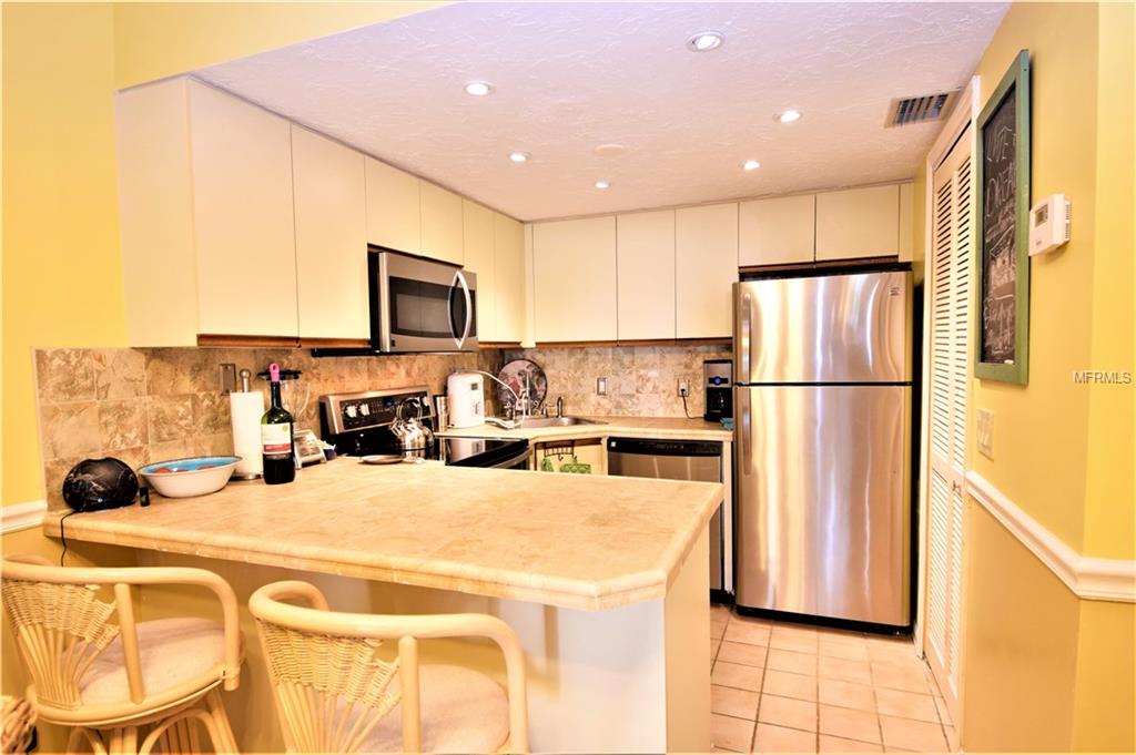 8600 RIDGEWOOD AVENUE, CAPE CANAVERAL, Florida 32920, 1 Bedroom Bedrooms, 3 Rooms Rooms,1 BathroomBathrooms,Residential,For sale,RIDGEWOOD,O5561913