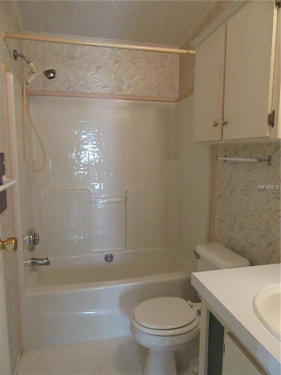 74 ROSALIE OAKS BOULEVARD, LAKE WALES, Florida 33898, 2 Bedrooms Bedrooms, 6 Rooms Rooms,2 BathroomsBathrooms,Residential,For sale,ROSALIE OAKS,K4701765